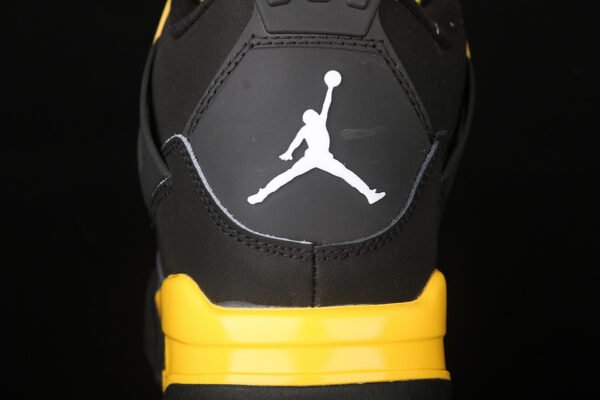 AIR JORDAN 4 RETRO THUNDER 2012