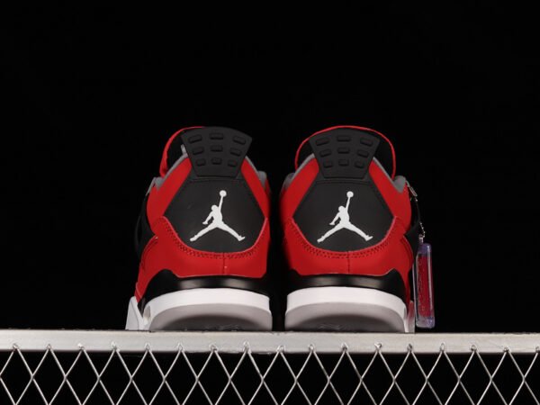 AIR JORDAN 4 RETRO TORO BRAVO FIRE