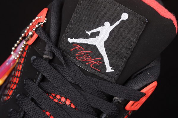 AIR JORDAN 4 RETRO RED THUNDER