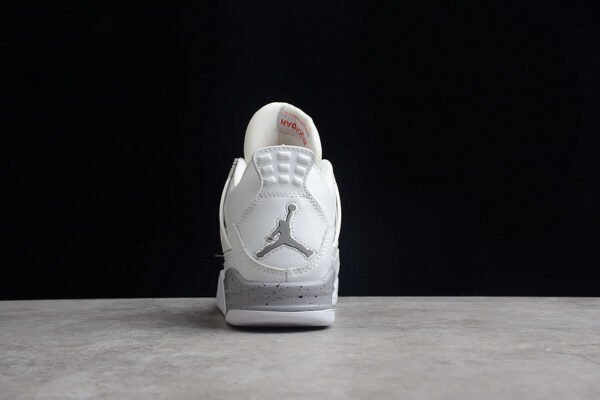 AIR JORDAN 4 RETRO WHITE OREO WHITE_TECH GREY_BLACK_FIRE RED