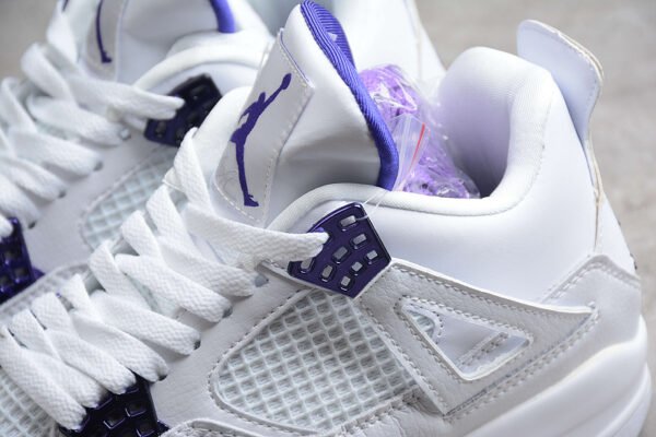 AIR JORDAN 4 RETRO WHITE_COURT PURPLE_METALLIC SILVER