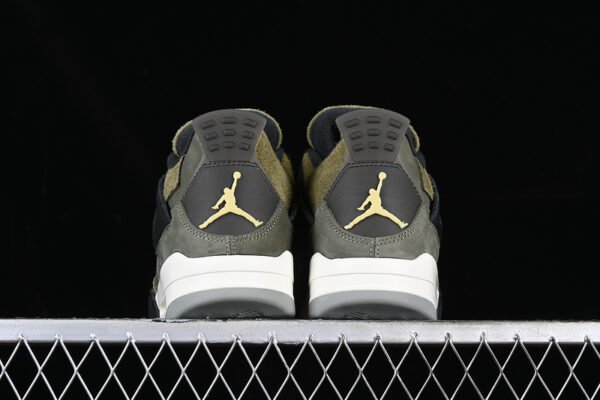 AIR JORDAN 4 SE CRAFT MEDIUM OLIVE