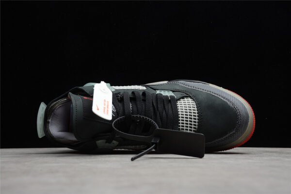 OW X AIR JORDAN 4 BRED