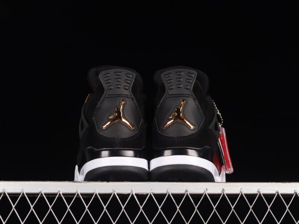 AIR JORDAN 4 RETRO ROYALTY