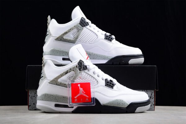 AIR JORDAN 4 RETRO OG WHITE CEMENT
