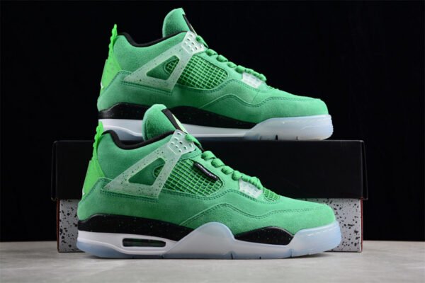 AIR JORDAN 4 RETRO MICHIGAN WOLVERINES PE COLLEGE