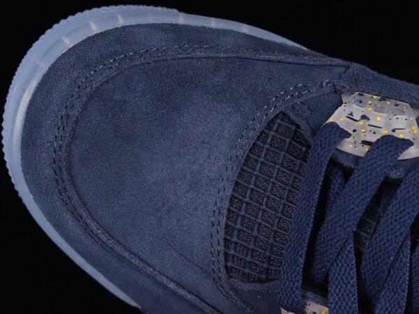 AIR JORDAN 4 PE