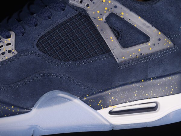 AIR JORDAN 4 PE