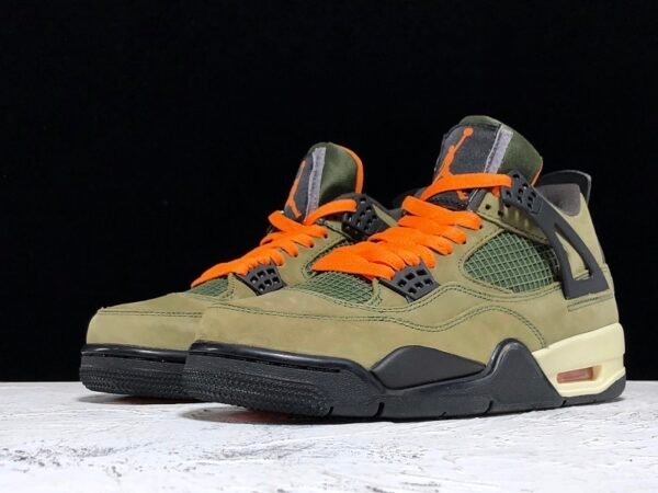 AIR JORDAN 4 RETRO WHITE_PINE GREEN_METALLIC SILVER