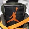 AIR JORDAN 4 RETRO WHITE_PINE GREEN_METALLIC SILVER