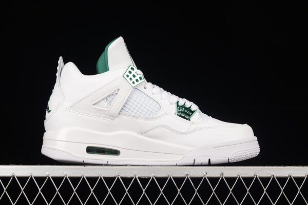 AIR JORDAN 4 RETRO WHITE_COURT PURPLE_METALLIC SILVER