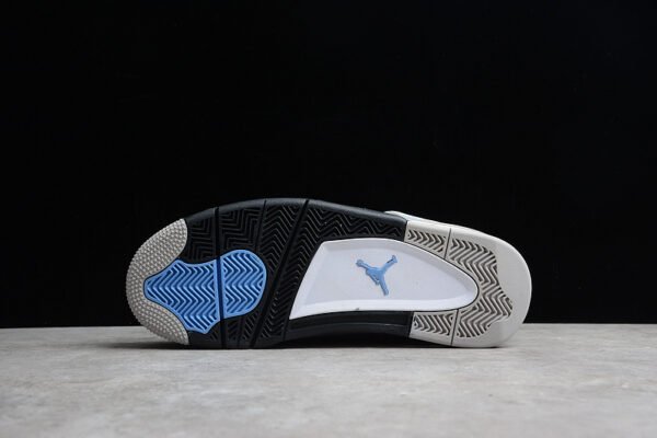 PARIS SAINT-GERMAIN X AIR JORDAN 4 RETRO WHITE_NEUTRAL GREY_BLACK_BORDEAUX