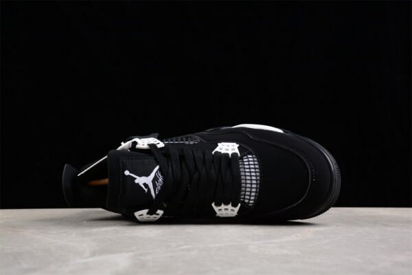 AIR JORDAN 4 RETRO WHITE_MIDNIGHT NAVY_LIGHT SMOKE GREY_FIRE RED