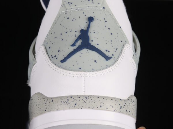 AIR JORDAN 4 RETRO TAUPE HAZE_OIL GREY_OFF WHITE_INFRARED 23