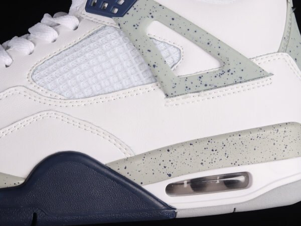AIR JORDAN 4 RETRO TAUPE HAZE_OIL GREY_OFF WHITE_INFRARED 23