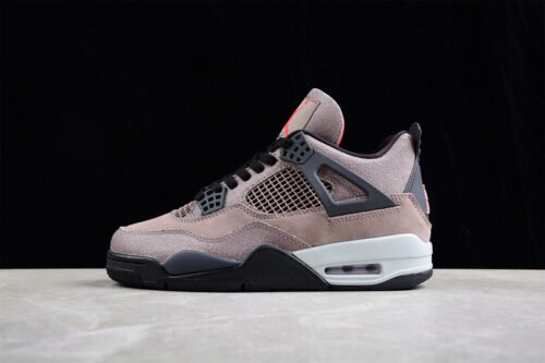 H12 UNDEFEATED X AIR JORDAN 4 RETRO OLIVE-OILED_WHITE