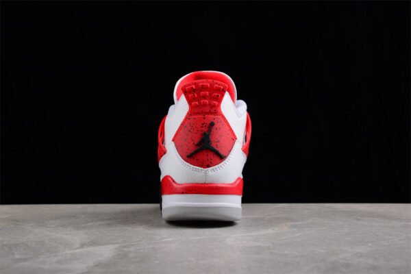 AIR JORDAN 4 RED CEMENT WHITE_FIRE RED-BLACK-NEUTRAL GREY