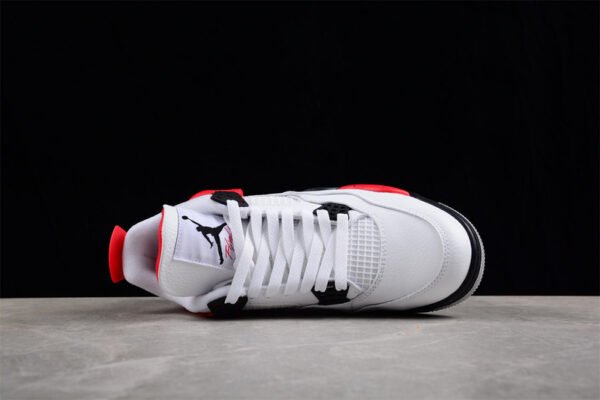 AIR JORDAN 4 RED CEMENT WHITE_FIRE RED-BLACK-NEUTRAL GREY