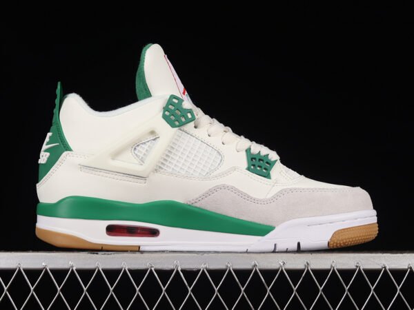 SB X AIR JORDAN 4 RETRO SP SAIL_PINE GREEN_NEUTRAL GREY_WHITE