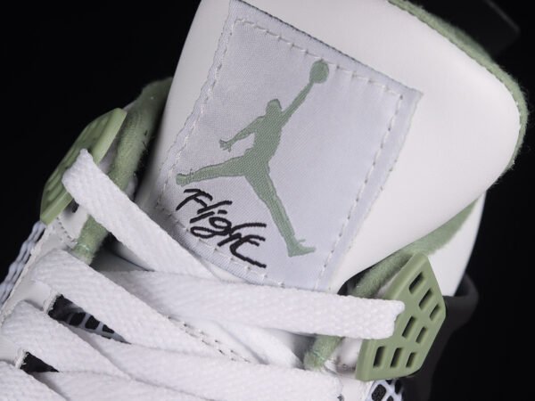 AIR JORDAN 4 RETRO WHITE_OIL GREEN_DARK ASH_NEUTRAL GREY