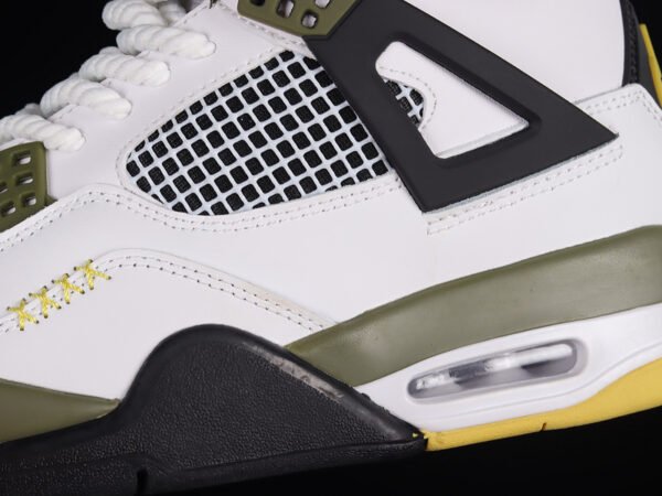 AIR JORDAN 4 RETRO WHITE_BLACK_GREEN