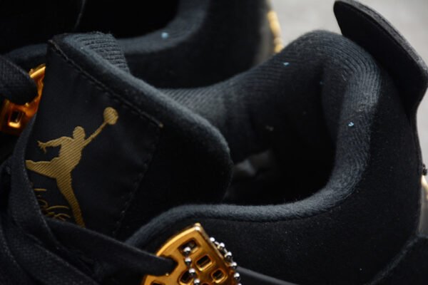 AIR JORDAN 4 RETRO SE BLACK_WHITE-GUM LIGHT BROWN