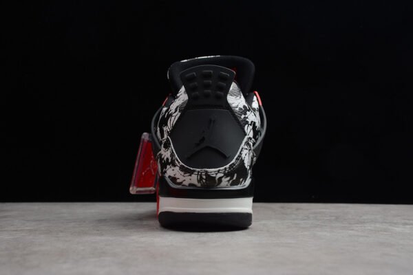 LEVIS X AIR JORDAN 4 WHITE DENIM_WIHTE_WHITE