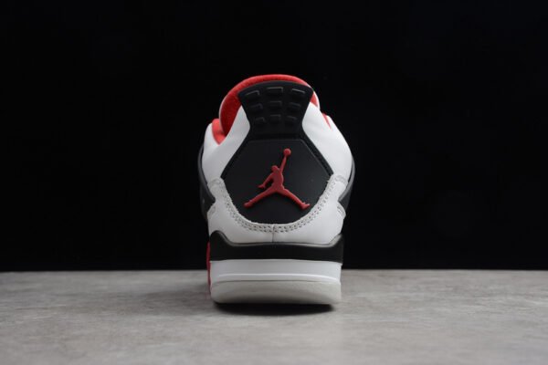 AIR JORDAN 4 RETRO BRED 2019 RELEASE BLACK_FIRE RED-CEMENT GREY