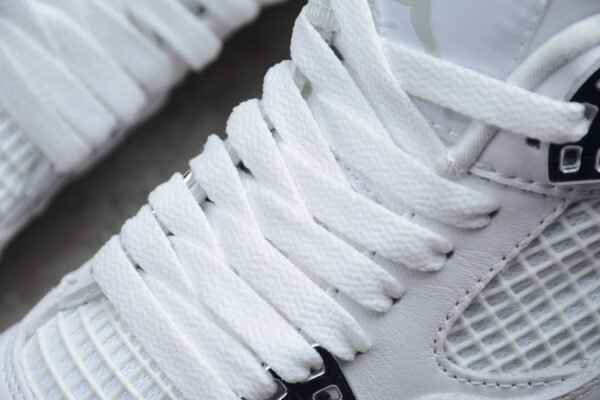 AIR JORDAN 4 RETRO PURE MONEY WHITE_METALLIC SILVER