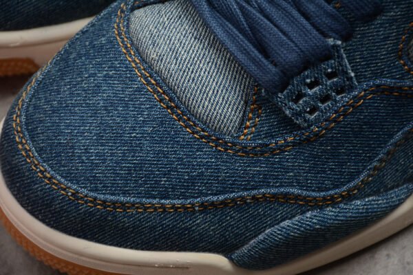 LEVIS X AIR JORDAN 4 DENIM_DENIM-SAIL-GAME RED