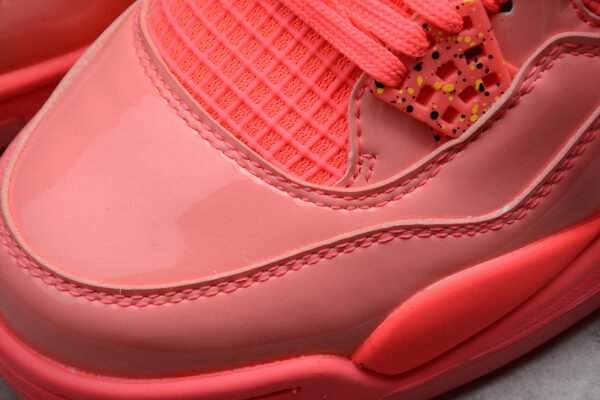 AIR JORDAN 4 RETRO HOT PUNCH_BLACK-VOLT