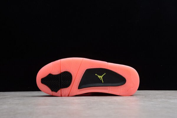 AIR JORDAN 4 RETRO HOT PUNCH_BLACK-VOLT