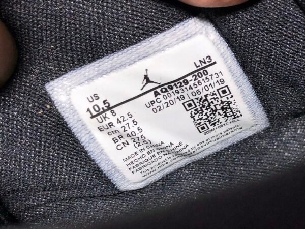 H12 AIR JORDAN 4 RETRO FOSSIL MUSHROM_BLACK_PALE IVORY