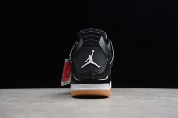 AIR JORDAN 4 RETRO SE BLACK_WHITE-GUM LIGHT BROWN