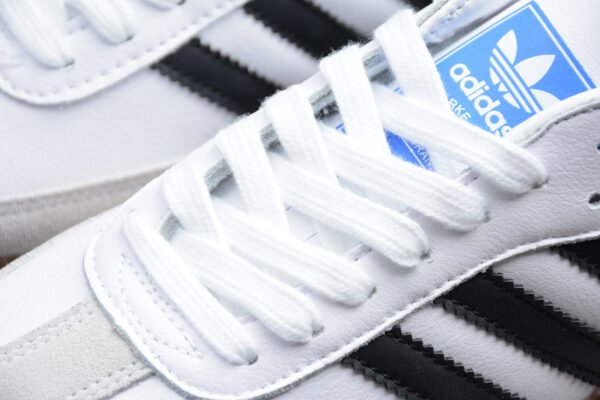 ADIDAS MUNCHEN CREAM WHITE_MESA_GUM