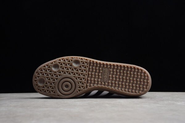 ADIDAS MUNCHEN CREAM WHITE_MESA_GUM