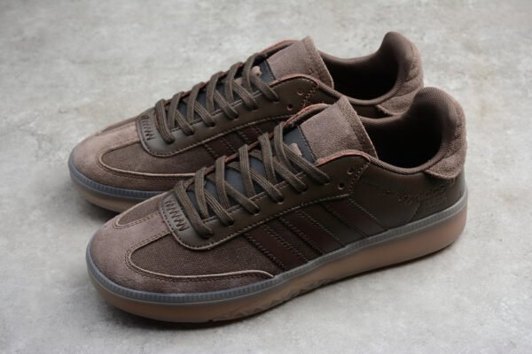 ADIDAS PHARRELL WILLIAMS ORIGINALS SAMBA PINK
