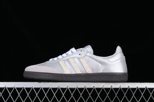 SAMBAROSE CLOUD WHITE_CORE BLACK_GUM