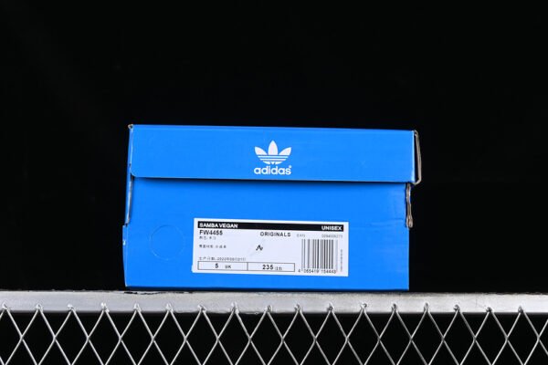 SAMBA RM SHOES FTWR WHITE_CORE BLACK_CLEAR MINT