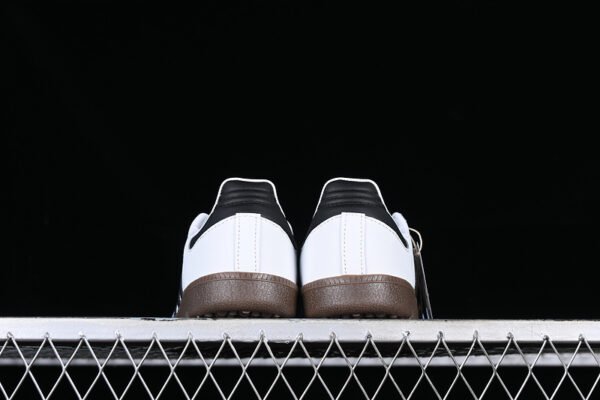 SAMBA OG FT GREY THREE_GOLD METALLIC
