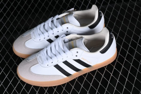 SAMBA RM MIAMI PALE NUDE_REAL PURPLE-HI-RES AQUA