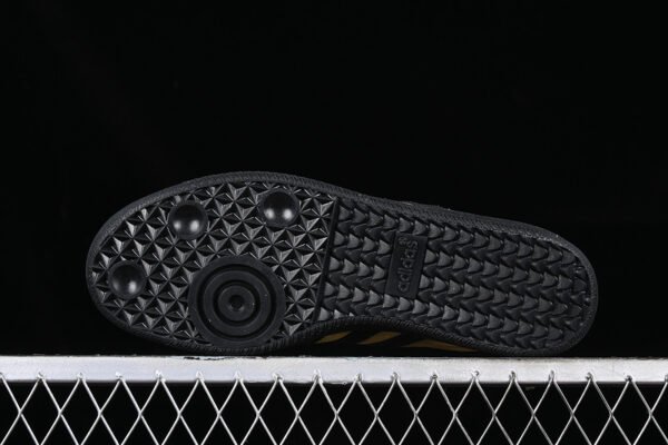 SAMBA RM SHOES CRYSTAL WHITE_CORE BLACK_BLUEBIRD
