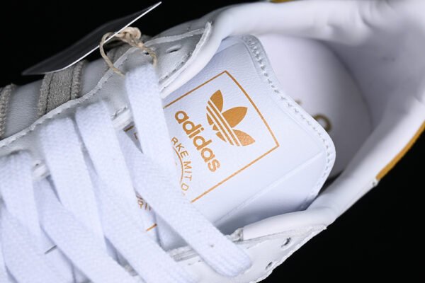 ADIDAS KITH X SAMBA OG CLASSICS PROGRAM MANGO FOOTWEAR WHITE_OFF WHITE