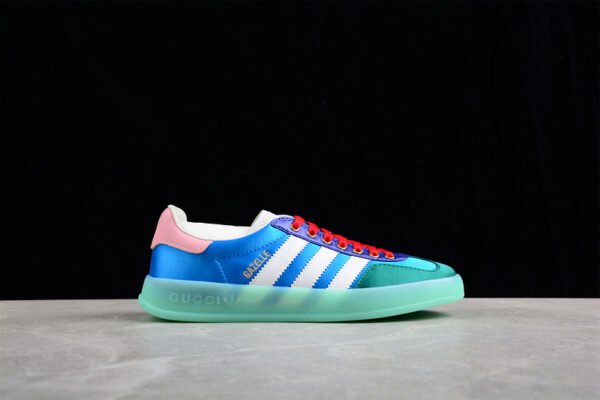 GUCCI X GAZELLE SHOES BLUE_CLOUD WHITE_GREEN_RED