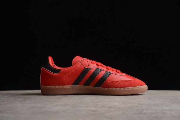FC BAYERN MUNICH X SAMBA TEAM SHOES TEAM POWER RED 2_CORE BLACK_GUM