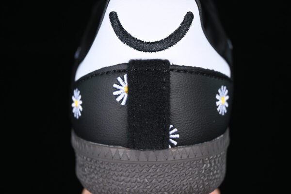 ADIDAS ATMOS X FACE X SAMBA OG EMBROIDERED DAISIES CORE BLACK_CLOUD WHITE_GOLD FOIL
