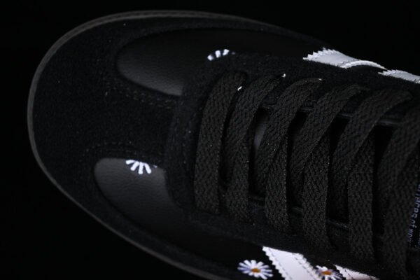 ADIDAS ATMOS X FACE X SAMBA OG EMBROIDERED DAISIES CORE BLACK_CLOUD WHITE_GOLD FOIL