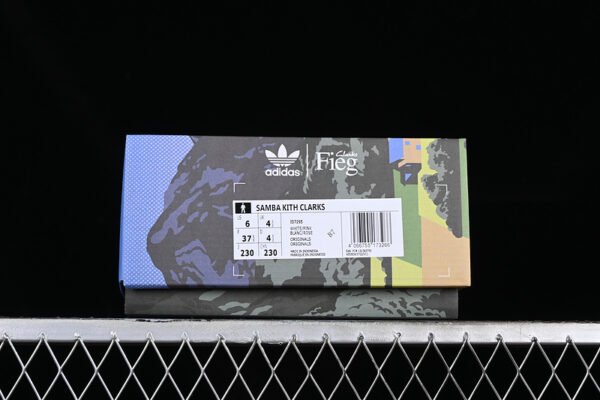 KITH CLARKS ORIGINALS 8TH STREET SAMBA WHITE_BLACK_PINK