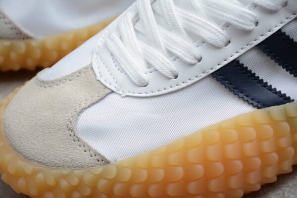 COUNTRY X KAMANDA CLOUD_WHITE_NAVY_BLUE_GUM