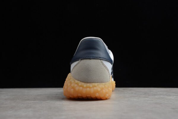 COUNTRY X KAMANDA CLOUD_WHITE_NAVY_BLUE_GUM